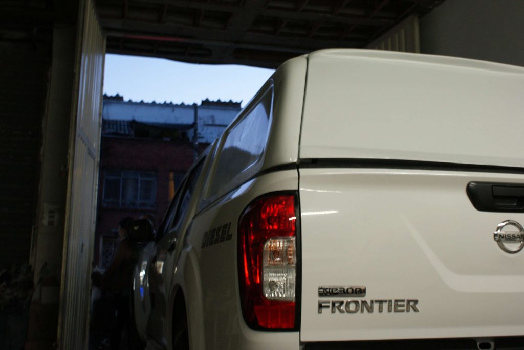 Capacete sellado para nissan frontier (21)